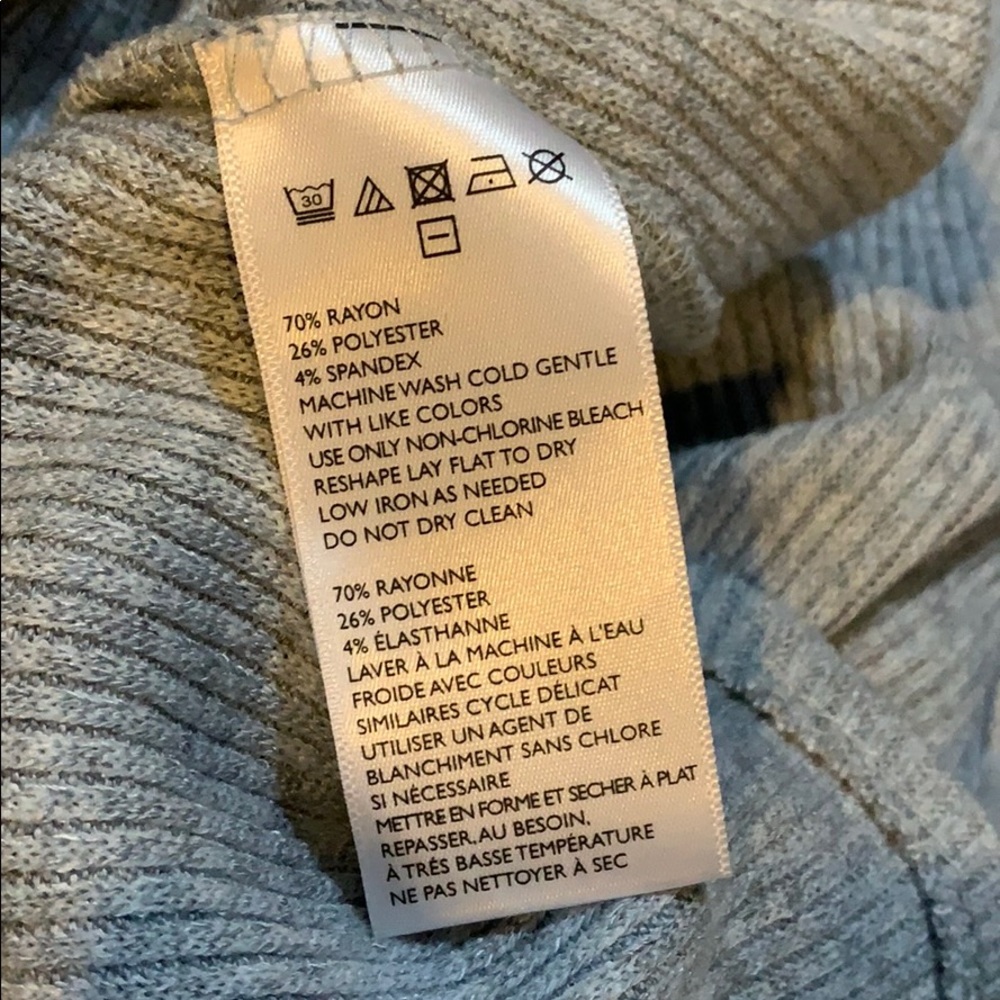 ❌SOLD❌Urban Outfitters BDG Mia Pullover Sweater - Picture 9 of 9